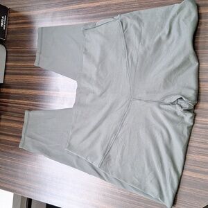 Aerie Chill. Play. Move leggings. Capri  Xl